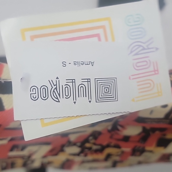 Lularoe - Picture 3 of 3